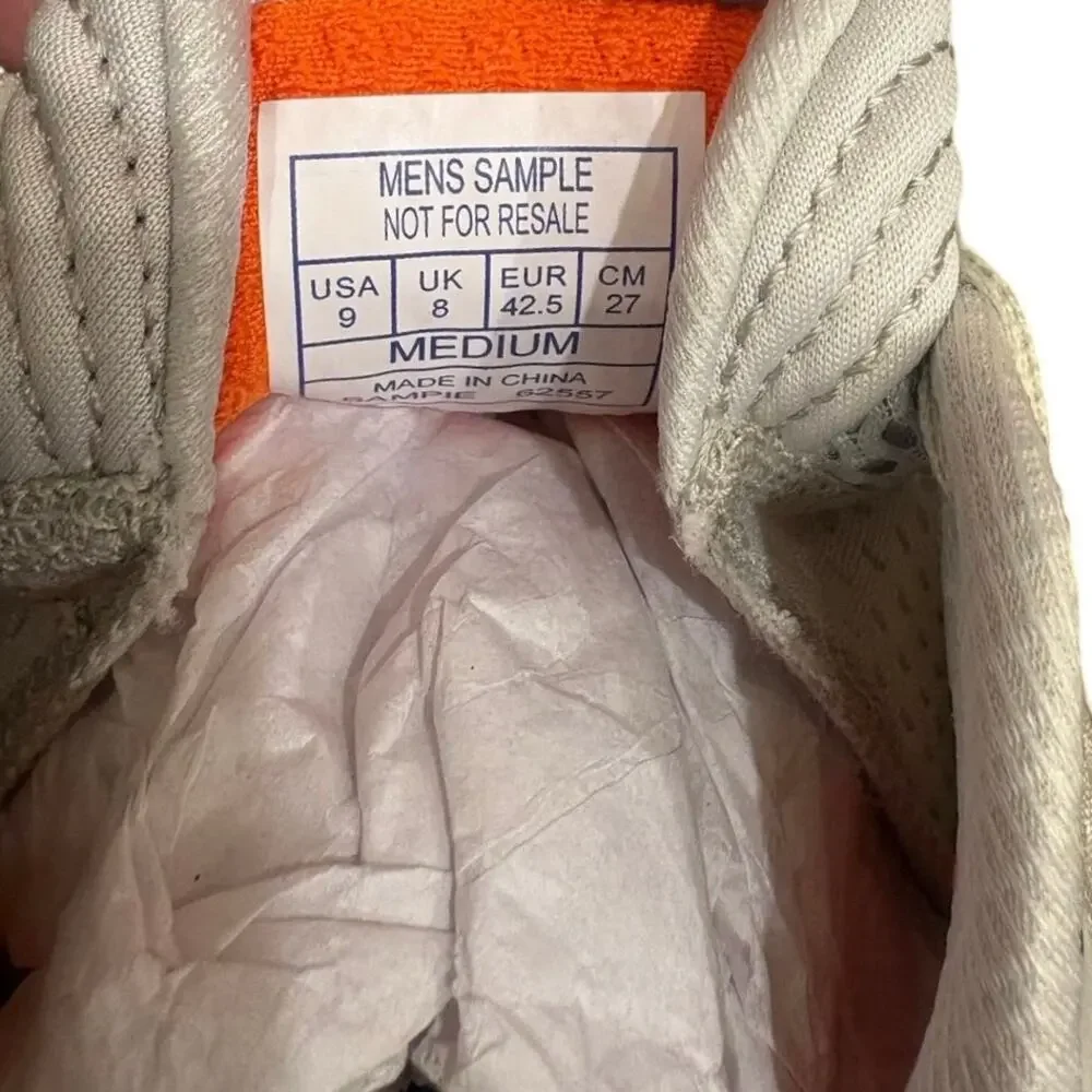 Saucony obtained from